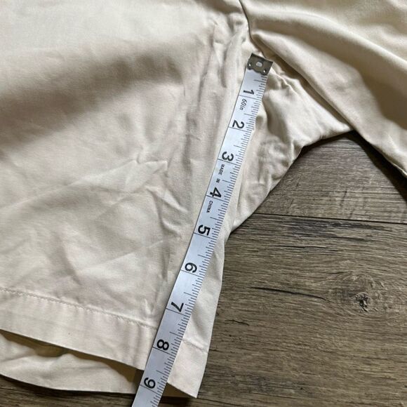 Peter Millar Khaki Tan Golf and Outdoor Activity Shorts in Size 38W x 8.5IS - Picture 4 of 7
